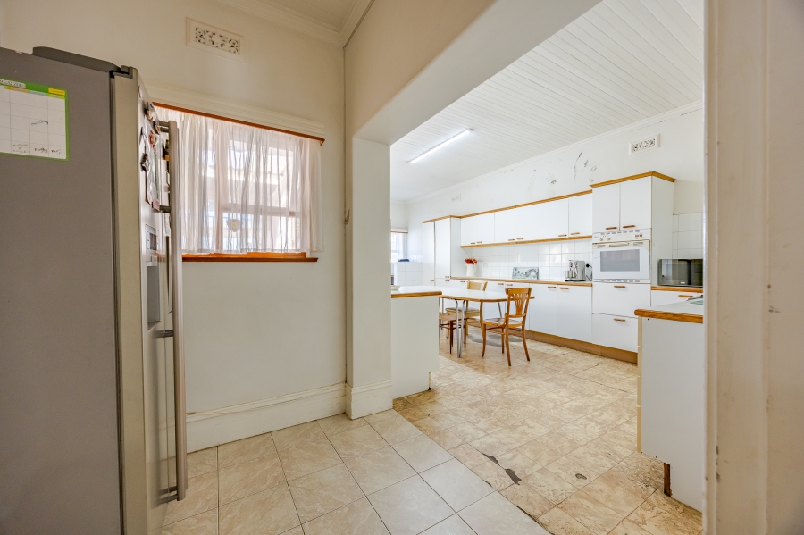 7 Bedroom Property for Sale in Wynberg Western Cape